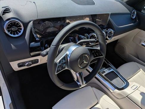 New 2026 Mercedes-Benz GLA 250 image 3