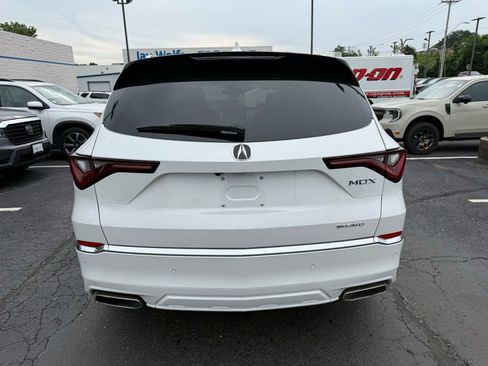 Used 2025 Acura MDX SH-AWD w/ Advance Package image 5