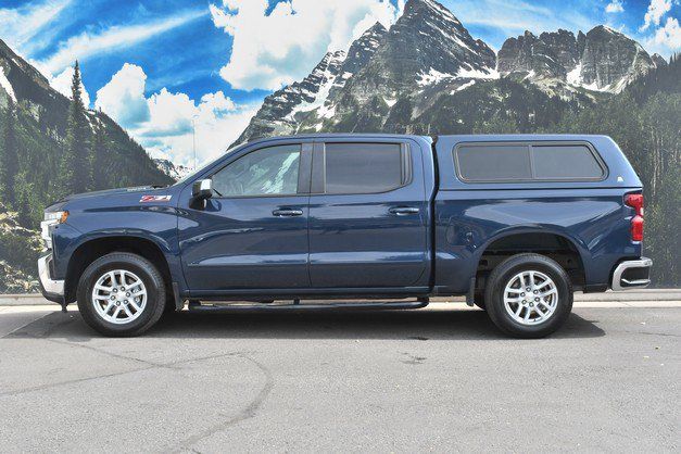 Used 2021 Chevrolet Silverado 1500 LT w/ Z71 Off-Road Package AWD/4WD image 7