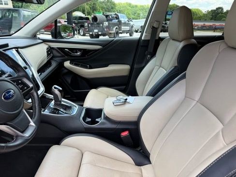 Used 2022 Subaru Outback Limited AWD/4WD image 18