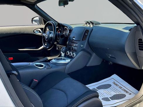 Used 2014 Nissan 370Z Coupe image 20