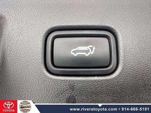 Used 2022 Hyundai Tucson Limited w/ Cargo Package AWD/4WD image 14
