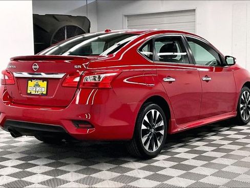 Used 2019 Nissan Sentra SR FWD image 13
