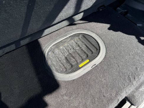 Used 2017 Jeep Wrangler Rubicon image 24