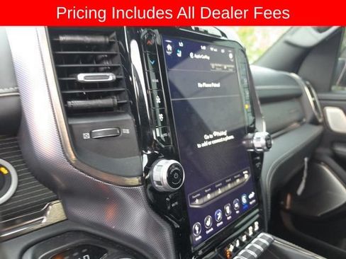 Used 2020 RAM 1500 Limited w/ Black Appearance Package AWD/4WD image 10