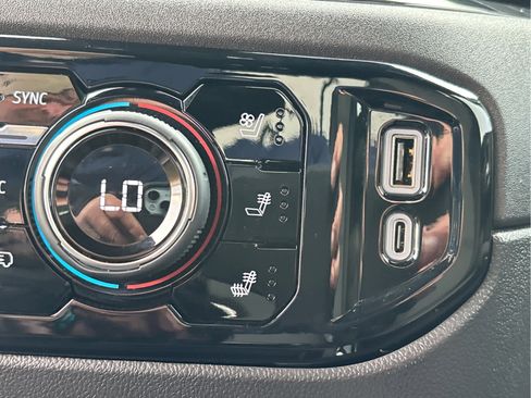 Certified 2024 Chevrolet Silverado 1500 ZR2 w/ Technology Package image 22