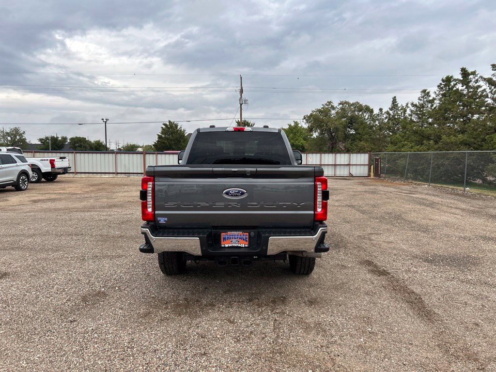 Used 2026 Ford F250 Lariat AWD/4WD image 5