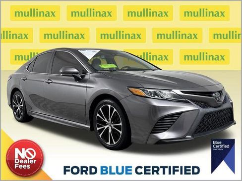 Used 2019 Toyota Camry SE w/ Convenience Package image 1