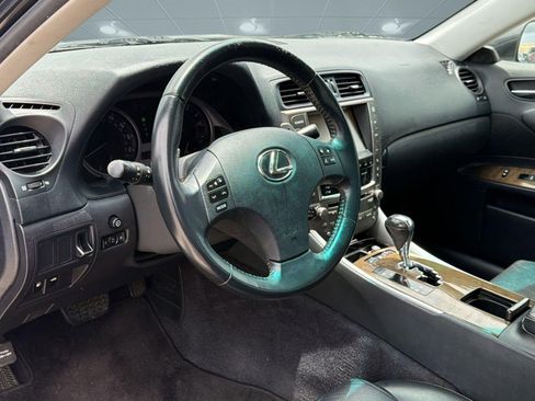 Used 2010 Lexus IS 250 RWD image 4