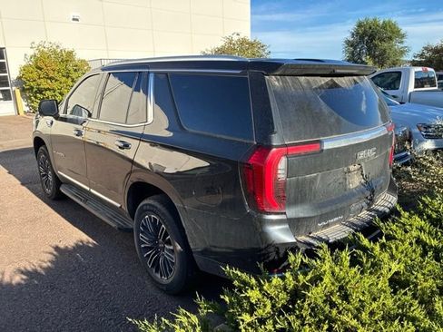 Used 2025 GMC Yukon Elevation w/ LPO, Elevation Black Package AWD/4WD image 3