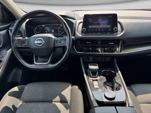 Used 2025 Nissan Rogue SV AWD/4WD image 22