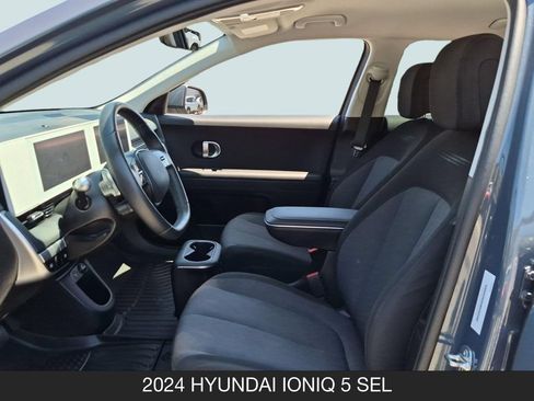 Used 2024 Hyundai Ioniq 5 SEL RWD image 14