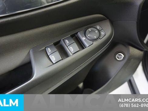 Used 2024 Buick Envista Preferred w/ Convenience I Package FWD image 28
