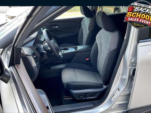 Used 2023 Nissan Rogue SV FWD image 25