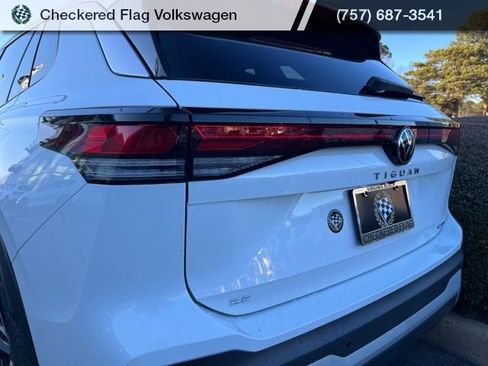 New 2026 Volkswagen Tiguan SE AWD/4WD image 9