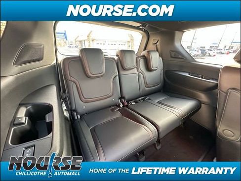 New 2025 Nissan Armada SL w/ Captain's Chari Seat Package image 16