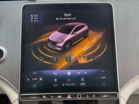 Used 2023 Mercedes-Benz EQE 500 4MATIC SUV w/ Exclusive Trim Package image 27