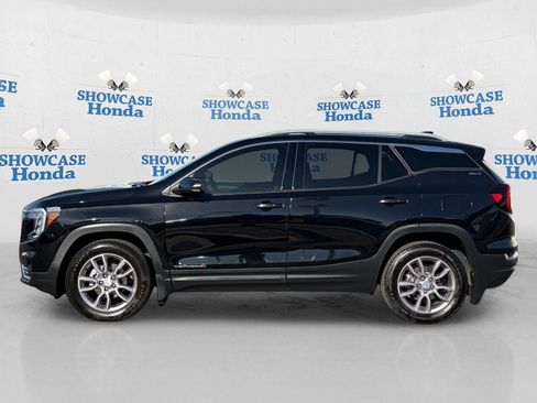 Used 2023 GMC Terrain SLT w/ LPO, Floor Liner Package AWD/4WD image 4