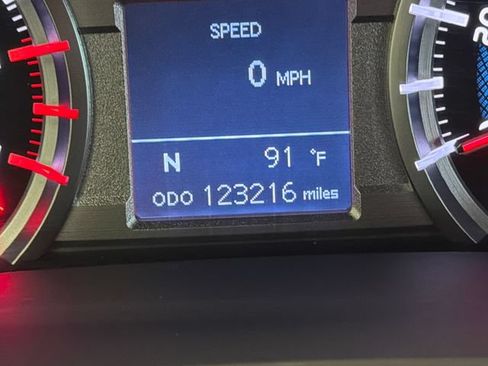 Used 2018 Toyota 4Runner SR5 Premium AWD/4WD image 18