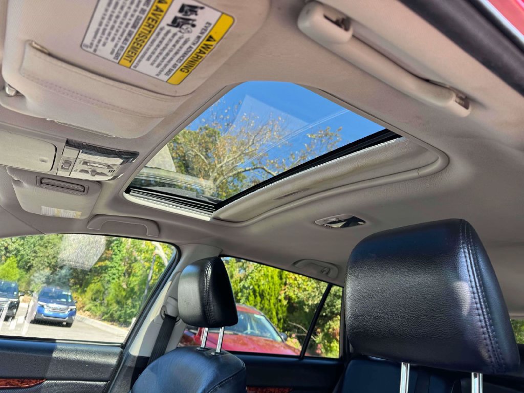 Used 2012 Subaru Outback 2.5i Limited AWD/4WD image 21