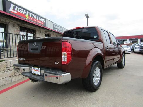 Used 2016 Nissan Frontier SV w/ SV Value Truck Package RWD image 4