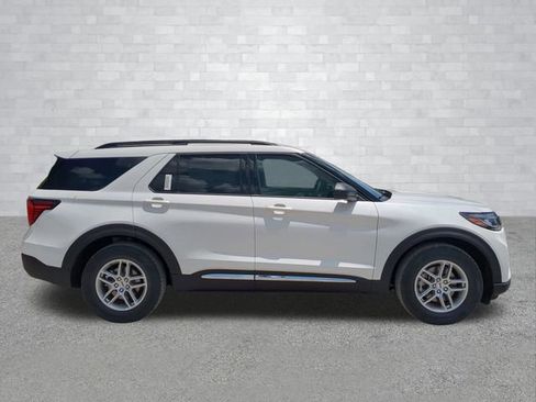 New 2025 Ford Explorer Active w/ Active Comfort Package image 11