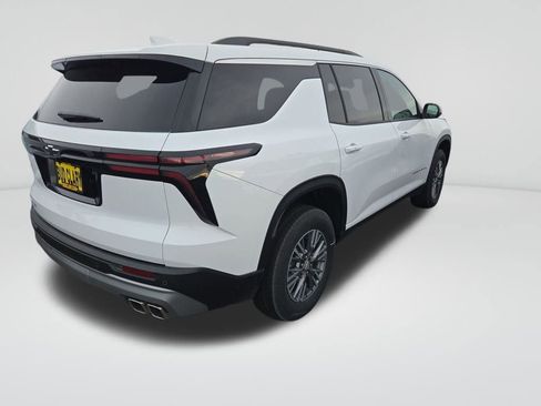 New 2025 Chevrolet Traverse LT w/ LPO, Floor Liner Package image 6