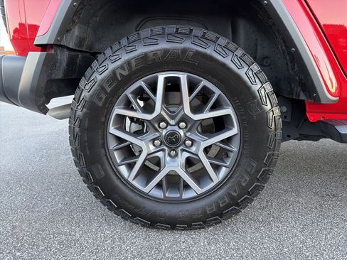 Used 2024 Jeep Wrangler Sahara w/ Technology Group image 18