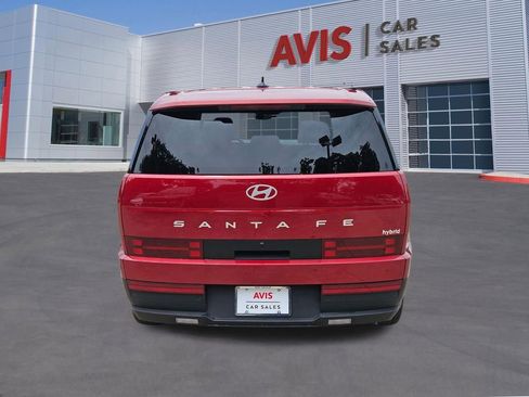 Used 2025 Hyundai Santa Fe SEL FWD image 5
