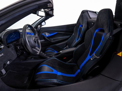 Used 2022 McLaren 720S Performance image 20