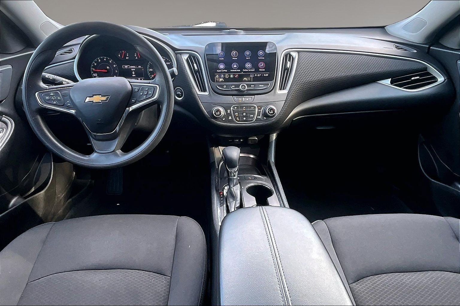 Used 2025 Chevrolet Malibu LT FWD image 8