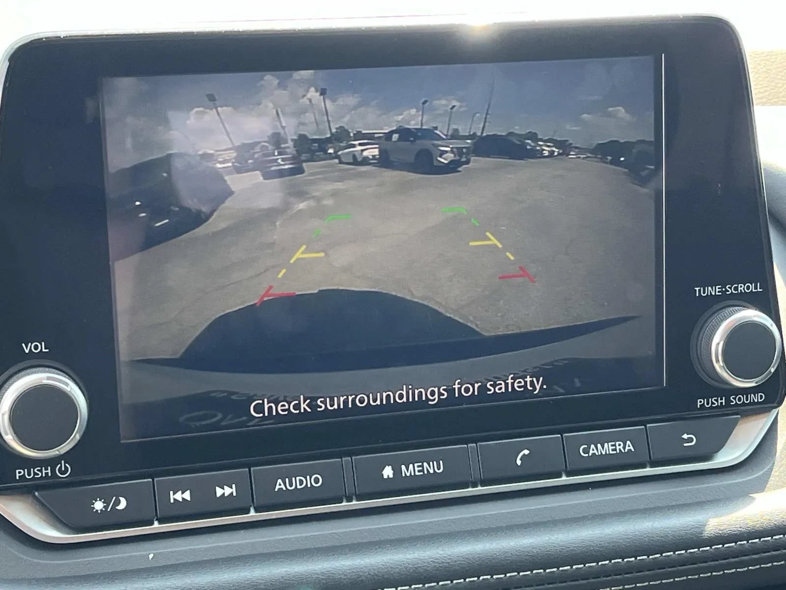 Used 2023 Nissan Rogue S FWD image 34