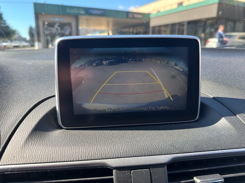 Used 2016 MAZDA MAZDA3 i Sport w/ Preferred Equipment Package FWD image 8