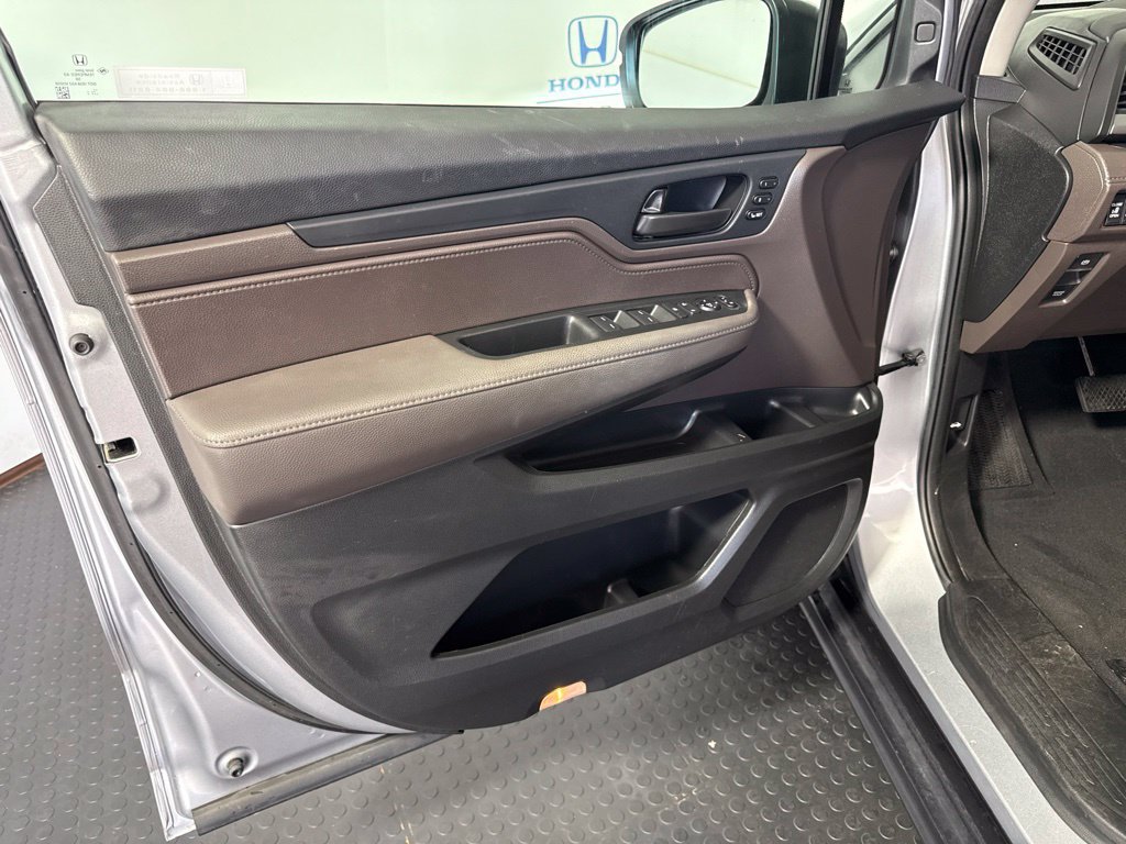 Certified 2023 Honda Odyssey EX-L image 14