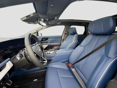 New 2026 Cadillac Optiq Luxury 2 RWD image 22