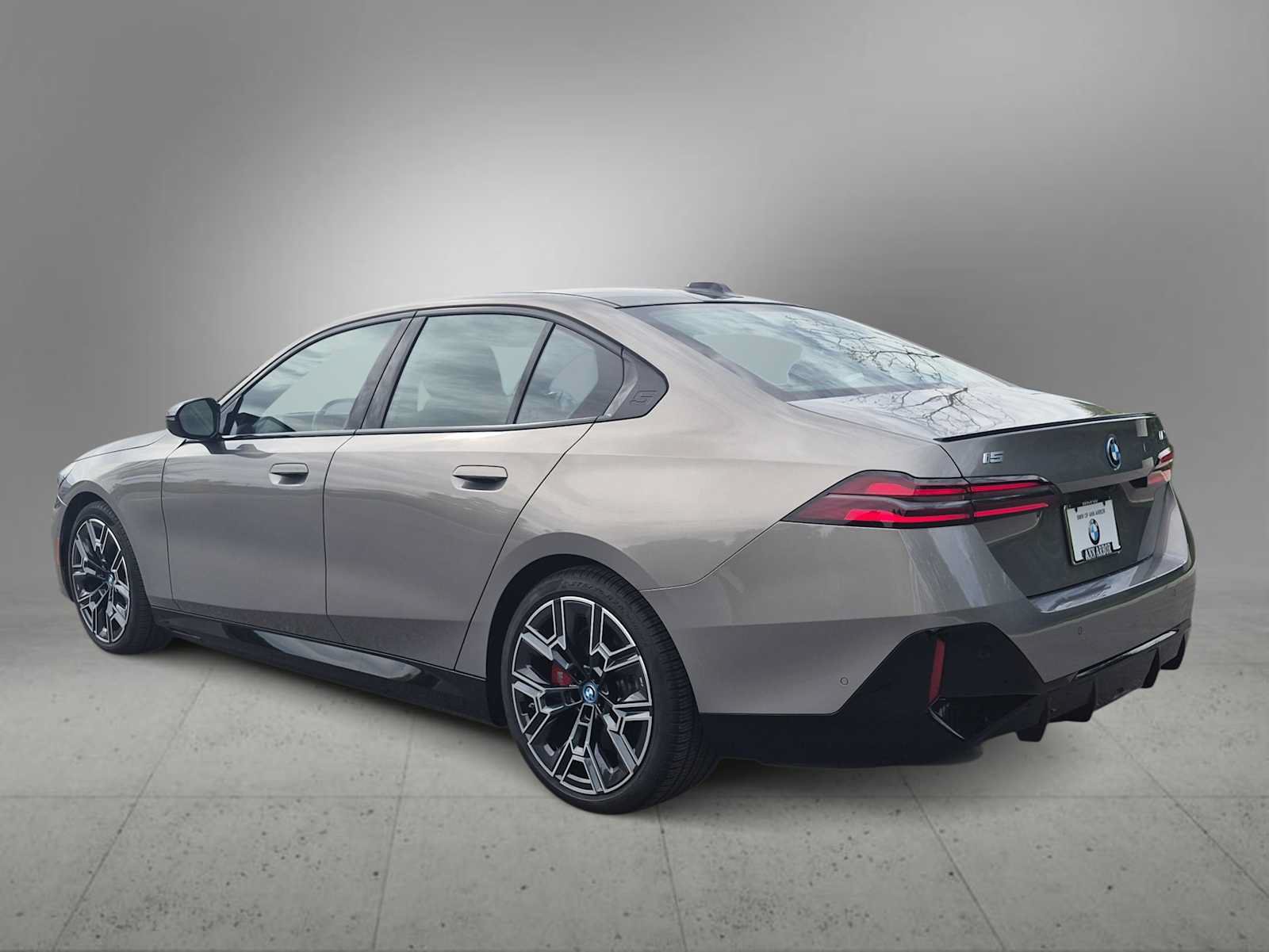 Used 2024 BMW i5 M60 w/ Premium Package AWD/4WD image 6