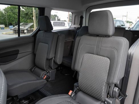 Used 2020 Ford Transit Connect XLT FWD image 17
