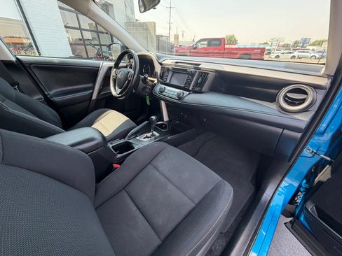 Used 2016 Toyota RAV4 XLE AWD/4WD image 13