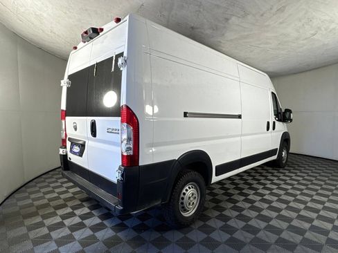 Used 2023 RAM ProMaster 2500 FWD image 5