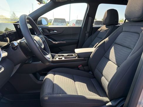 New 2026 Chevrolet Equinox LT FWD image 19