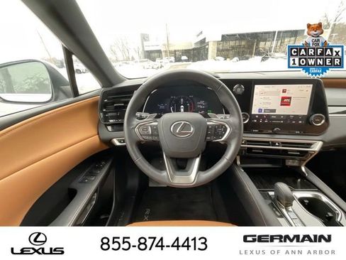 Used 2025 Lexus RX 350 AWD w/ Technology Package image 16