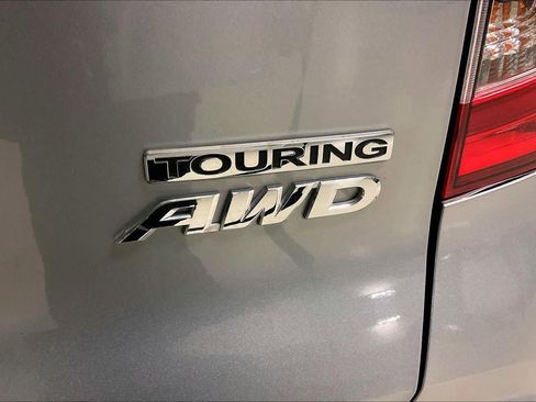 Used 2019 Honda Pilot Touring image 9