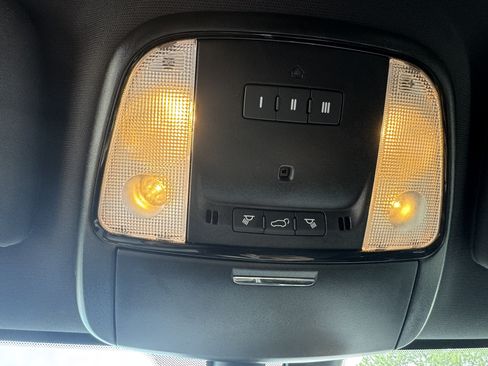 Used 2025 Dodge Durango GT AWD/4WD image 27