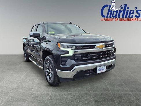 Used 2022 Chevrolet Silverado 1500 LT image 3