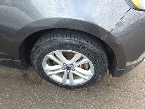 Used 2020 Ford Edge SEL w/ Convenience Package AWD/4WD image 3