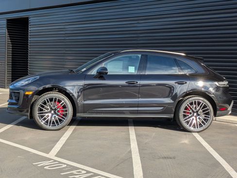 New 2026 Porsche Macan S image 2