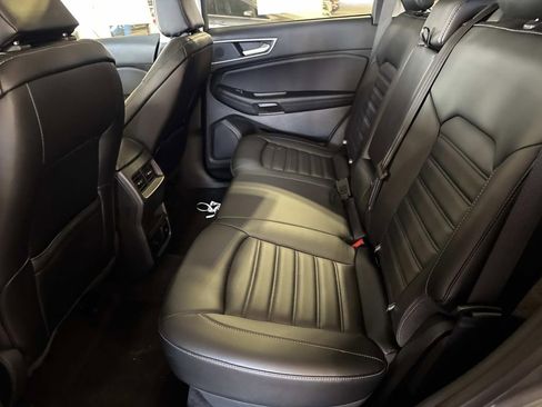 Used 2024 Ford Edge SEL w/ Convenience Package image 13