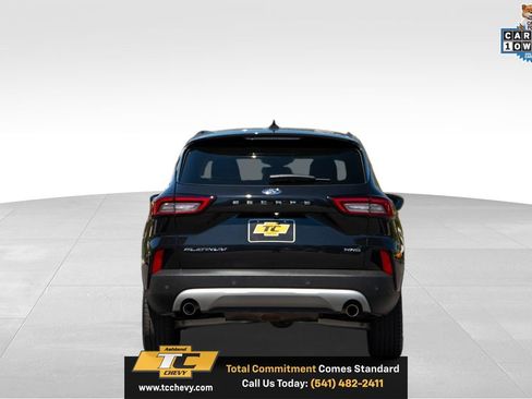 Used 2025 Ford Escape Platinum AWD/4WD image 4