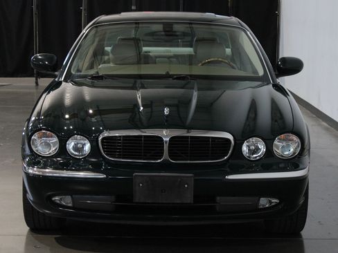 Used 2004 Jaguar XJ8 RWD image 21