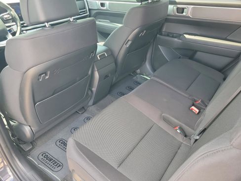 New 2026 Hyundai Santa Fe SE image 13